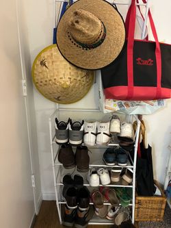 Show rack organizer