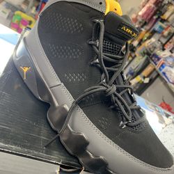 Jordans Sz 10 $120