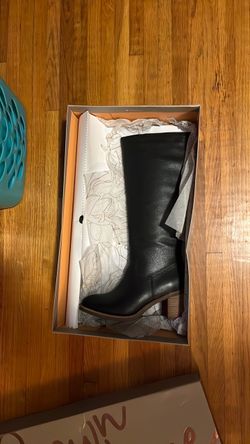 Women’s black boots new