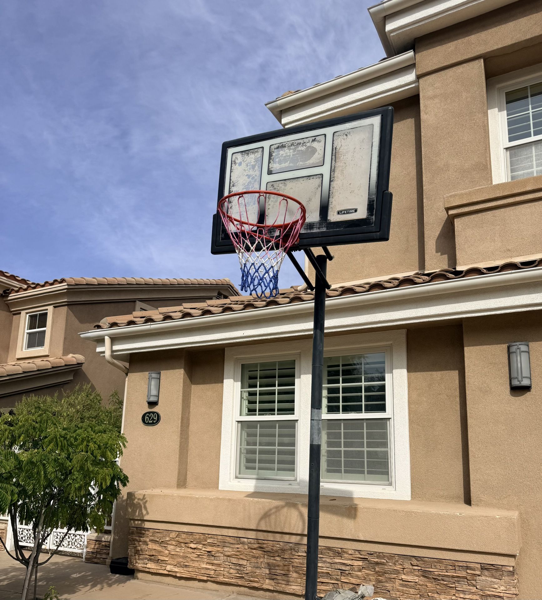Basketball Hoop - Free For Pickup
