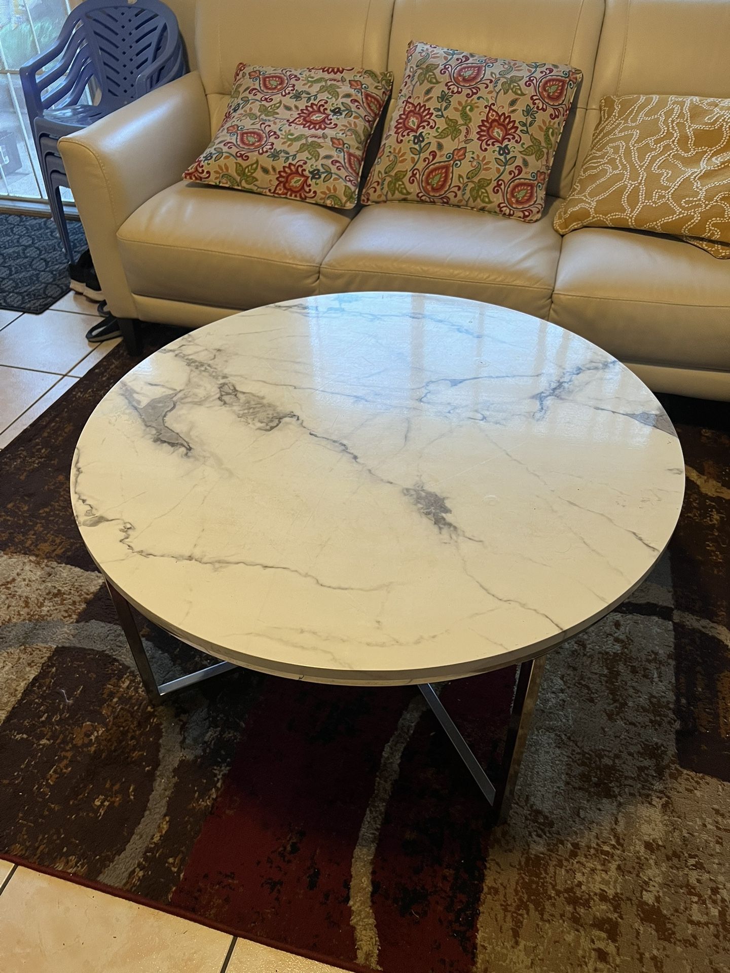 Round Coffee Table