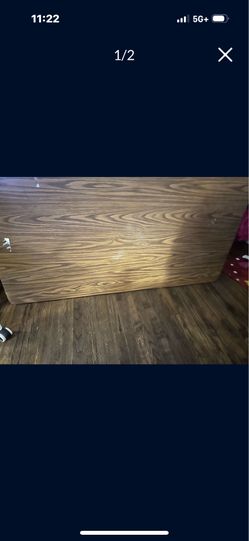 5 ft heavy duty folding table used 45 don’t need