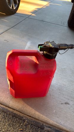 Gas can, 2.5 gallons