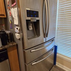 Samsung Fridge (For Parts)
