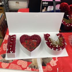 Valentines Day Big Flower Box With Heart Chocolate 🩷🌹