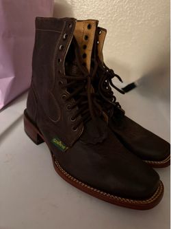 Women’s cowboy boots size 8