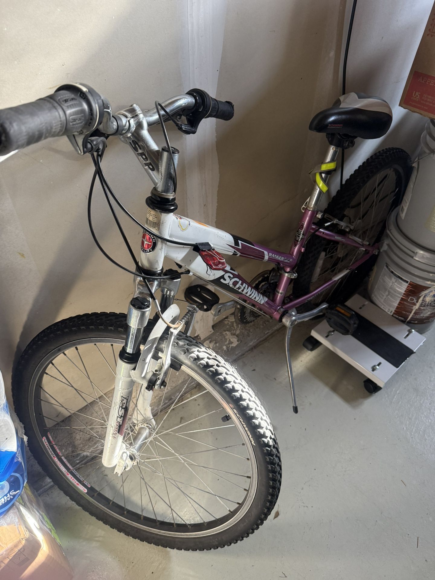 Schwinn Ranger 24" kids' or girls' mountain bike