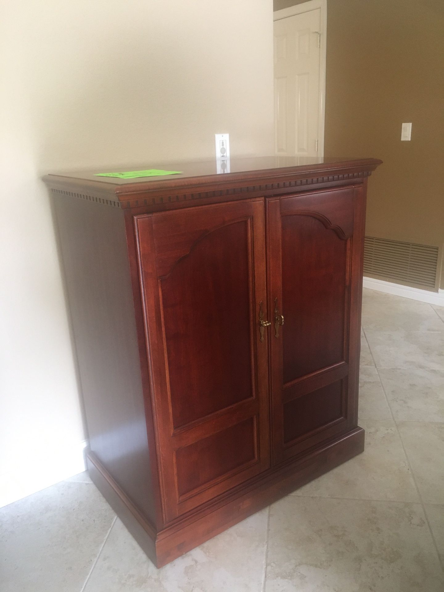 Tv stand ( Make Offer)