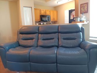 Recliner Sofa.