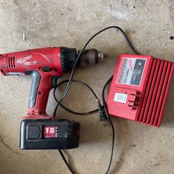 Milwaukee 18v Drill (old) $10 As Is