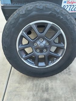 Jeep Wrangler sport JL Rims and Tires OEM (4)
