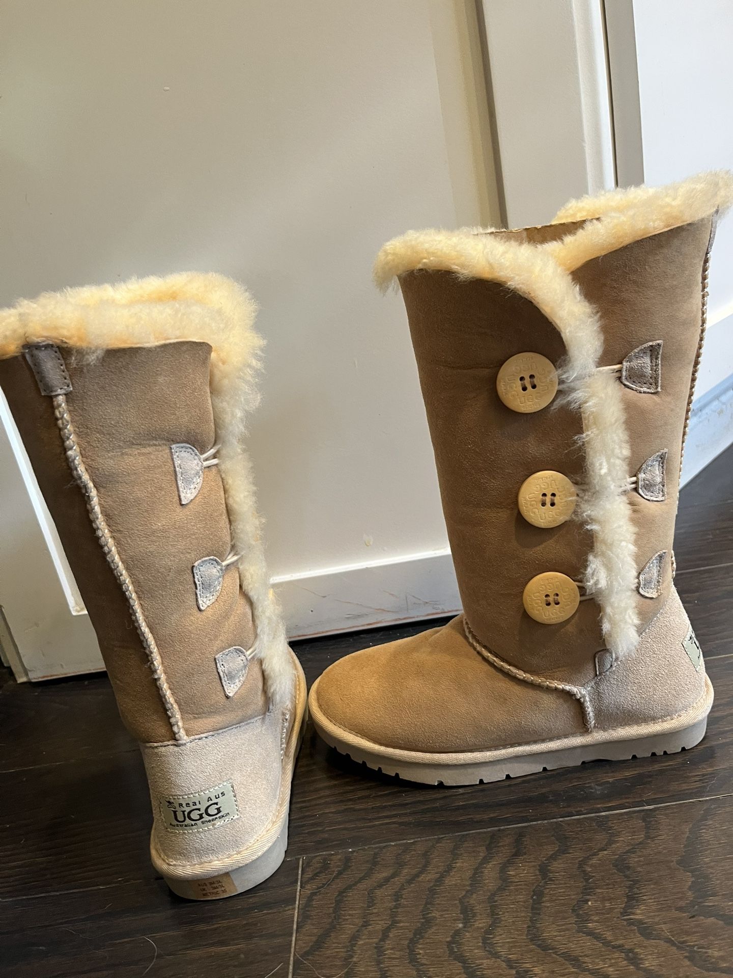 Brand New UGG Boots Size 6