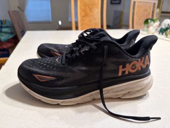 Women’s HOKA Clifton 9 Running Shoes – Size 9B – Good Condition
