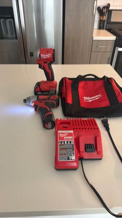 Milwaukee Cordless Drill Set with Charger and Bag