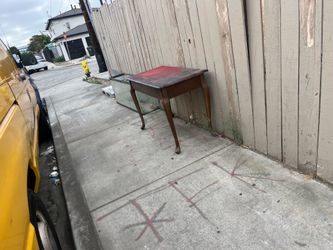 Free table and fish tank