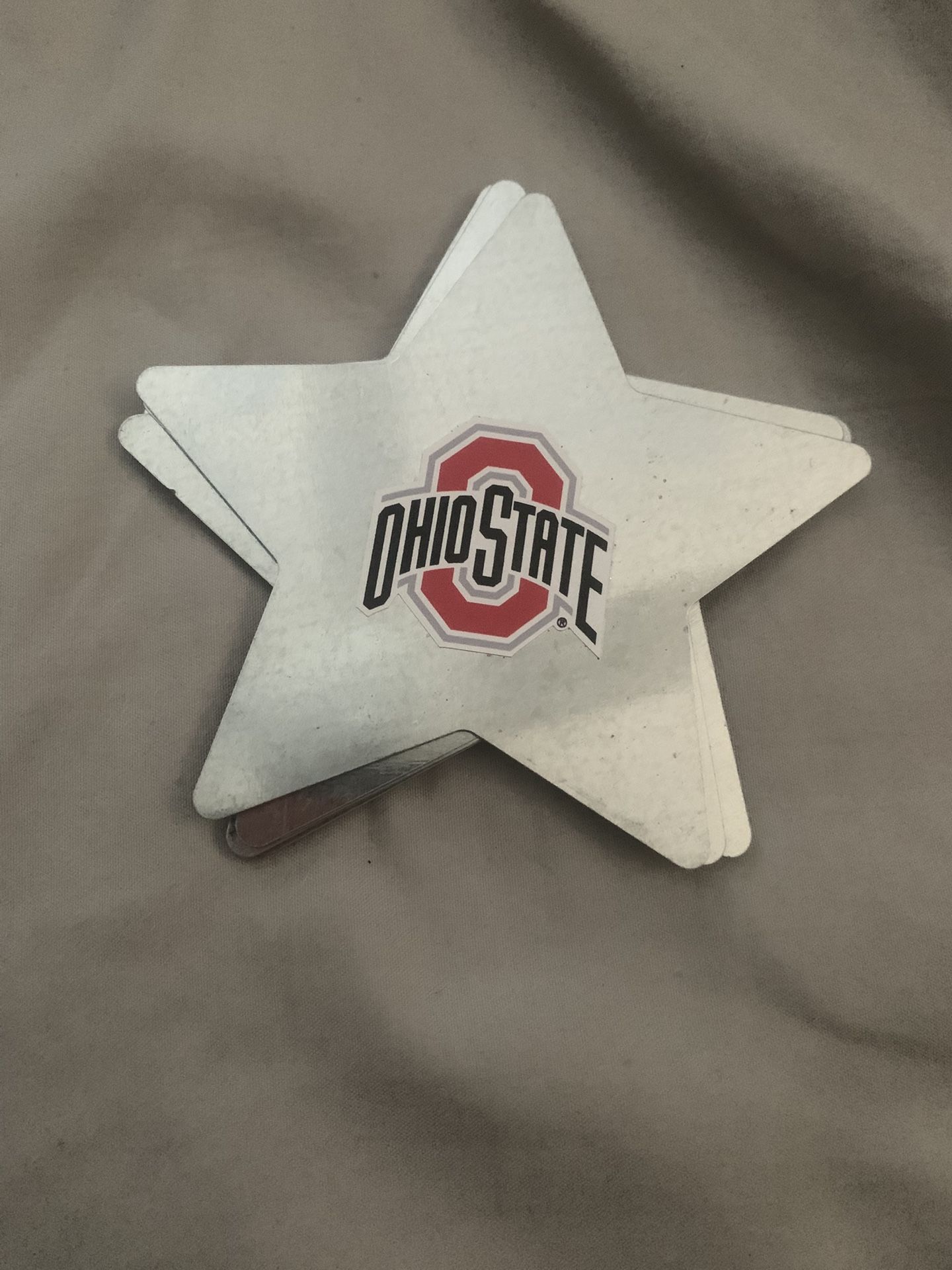 Ohio State Metal Stars And Set Of 8 Bowls