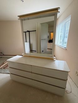 FREE vanity with drawers