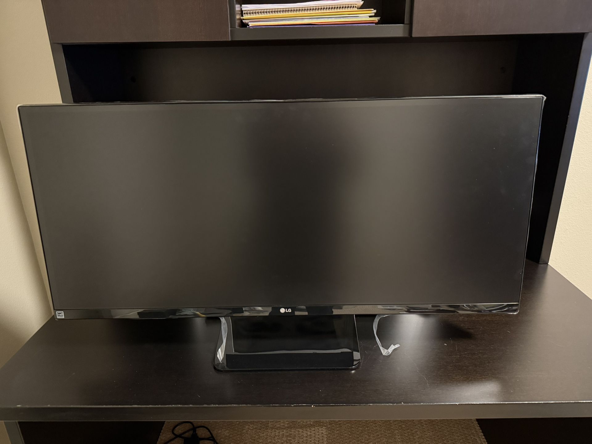 LG Widescreen Brand New Monitor