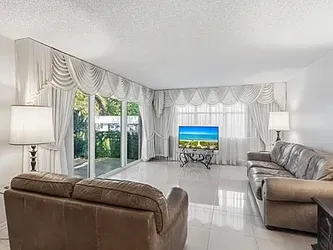8-Piece Contemporary Living Room Set - Natuzzi