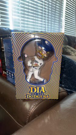 Dodger bobble head