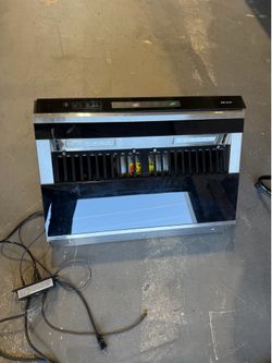 30 “ BRANO Range Hood ( Glass broke)