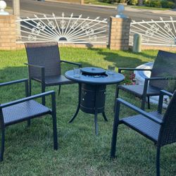 Brand New Patio Set Fire Pit Propane