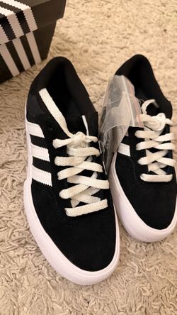 New Adidas’s size 4