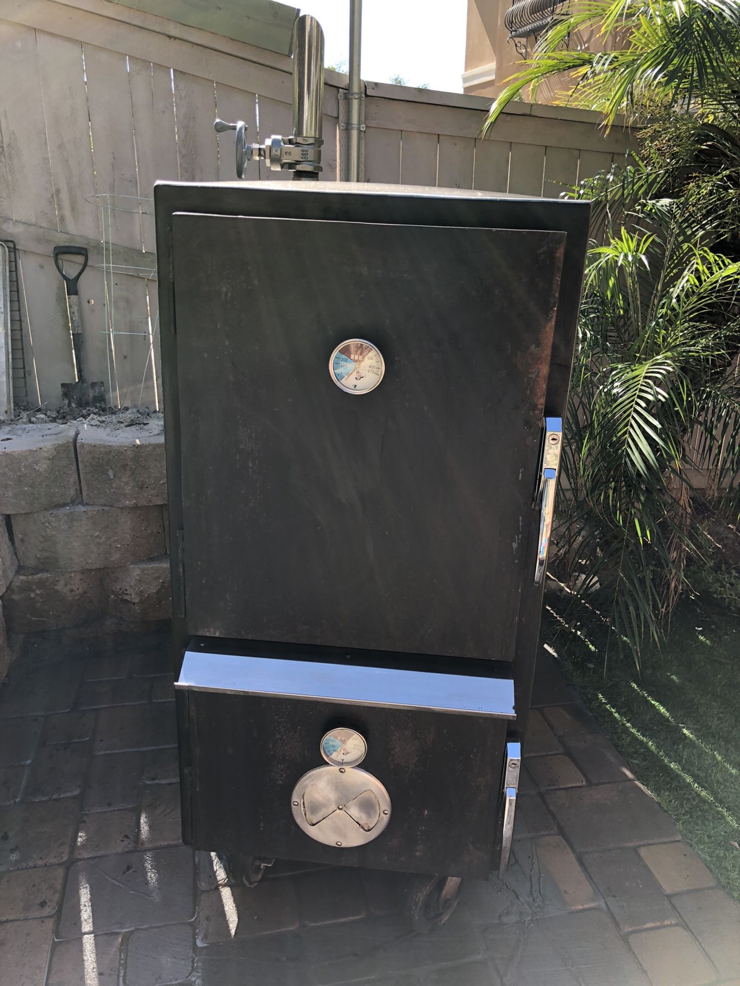 Spicewine Smoker