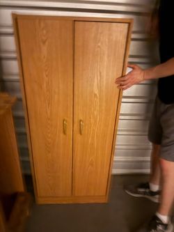 Nice shelving cabinet