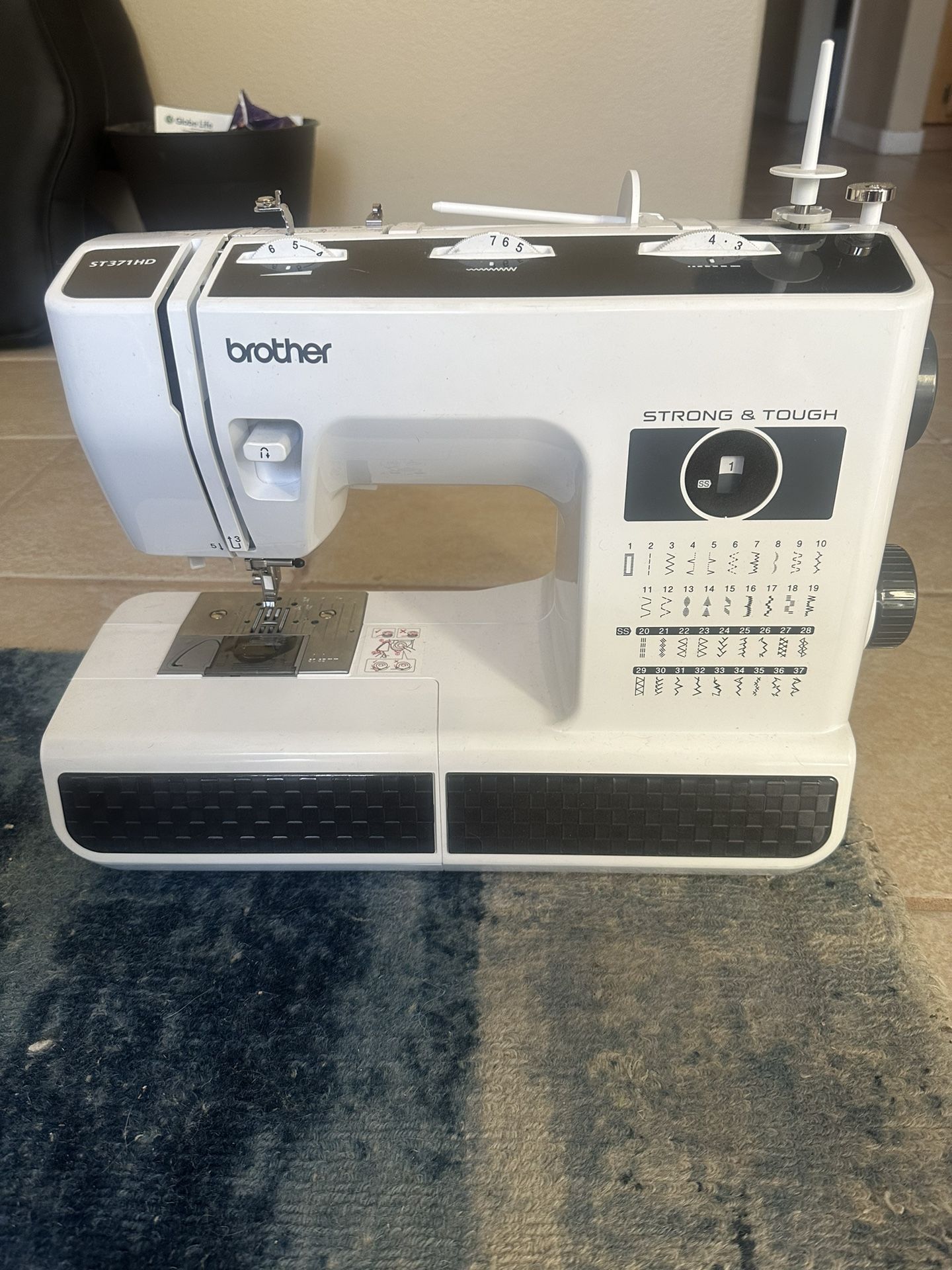 Free Arm Sewing Machine