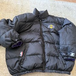 Authentic Starter Los Angeles Lakers Men’s Puffer Jacket Size 2XL, Not Kobe, LeBron, Luka, Magic, West