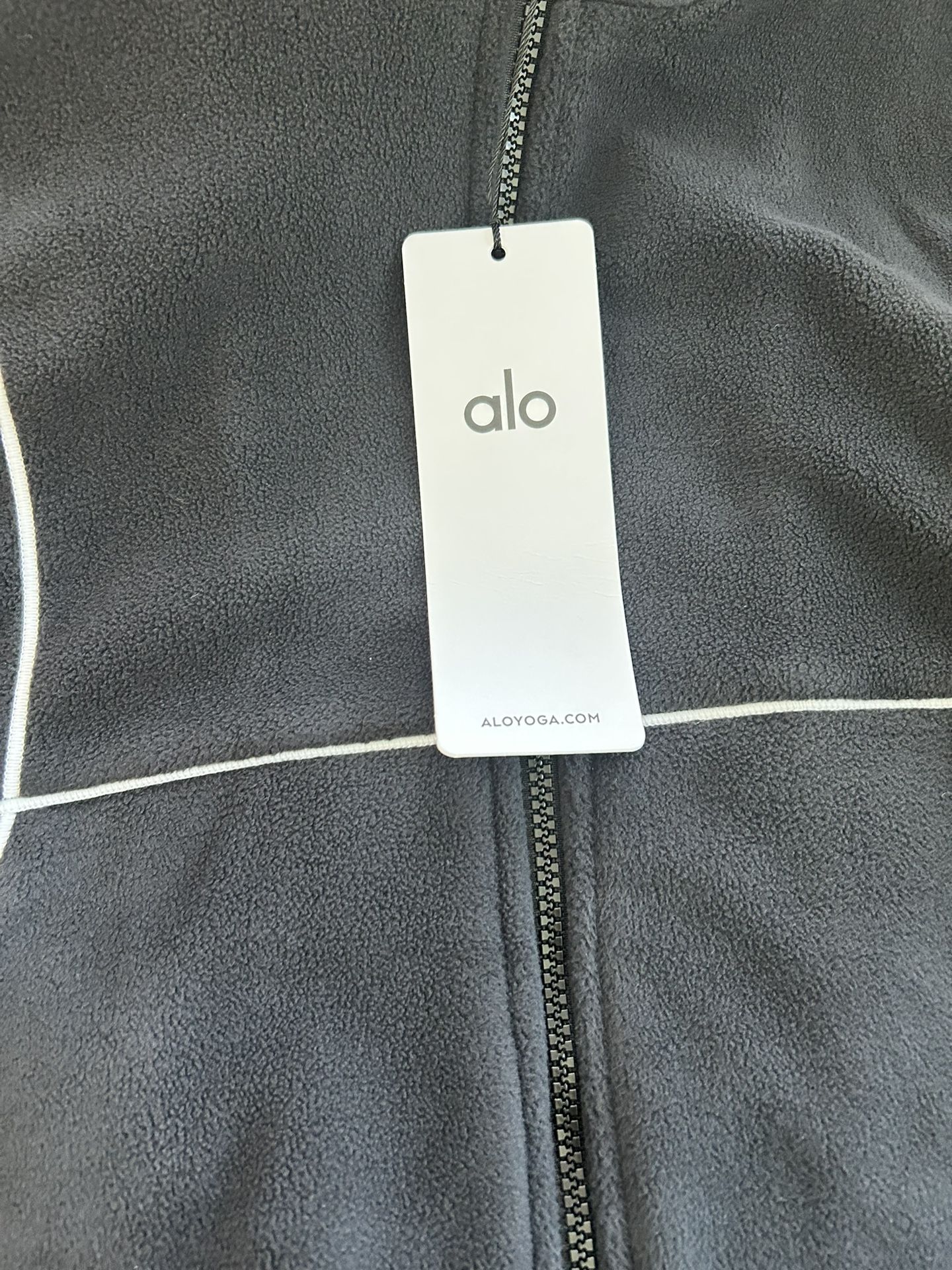 Alo Fleece