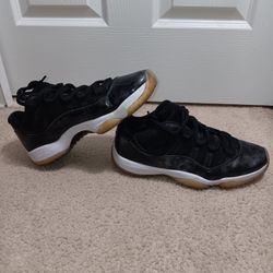 Sneakers (Need Gone, Send Offers)