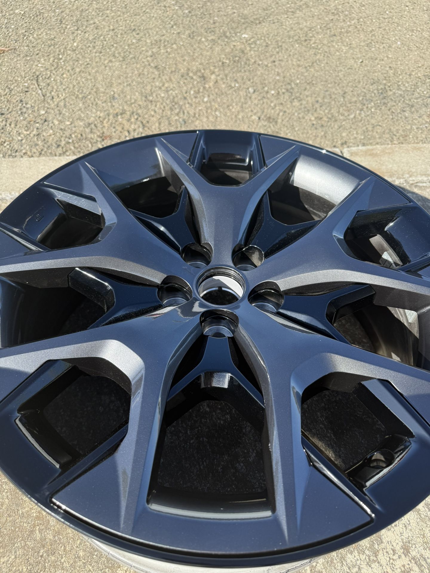 2025 Lexus TX 500H F Sport 22 Inch Wheel 