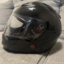 Motorcycle helmet 