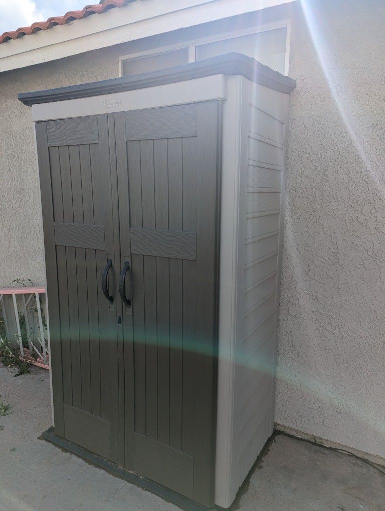 Rubbermaid Storage Shed for Sale in Corona, CA OfferUp