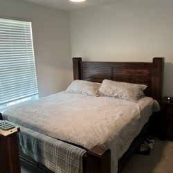 King Bedroom Set (Cherry)