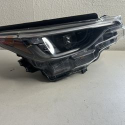 2024 - 2025 SUBARU IMPREZA  RIGHT PASSENGER HEADLIGHT OEM