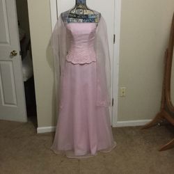 Like new Condition Morí Lee Prom & Ball Gown Strapless 3 Pieces Light Pink Dress