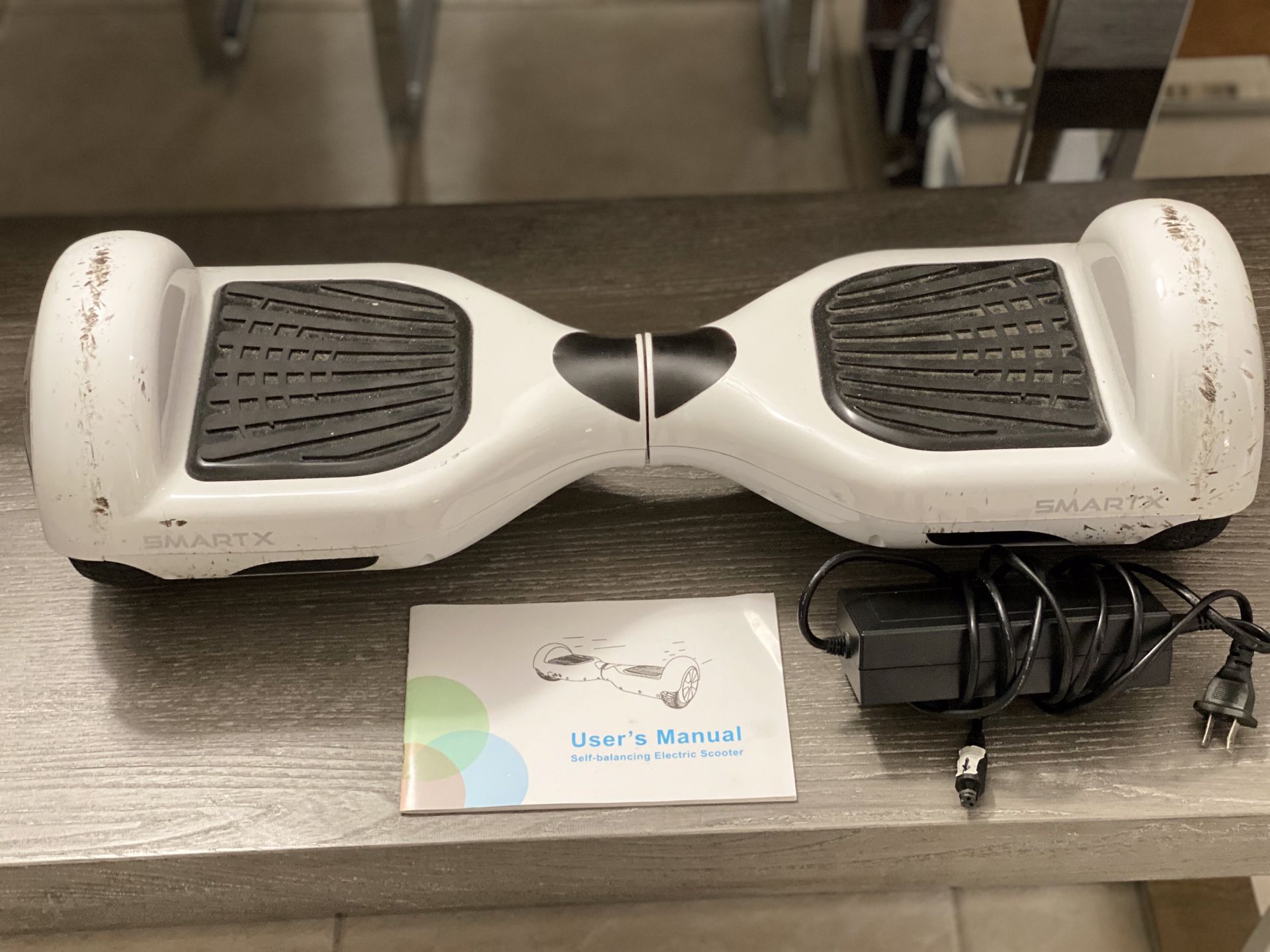 White Hoverboard w/ Bluetooth