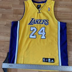 Vintage Adidas Kobe Bryant Lakers yellow sz XL jersey #NBA #basketball y2k