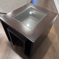 2 Wood End Tables 