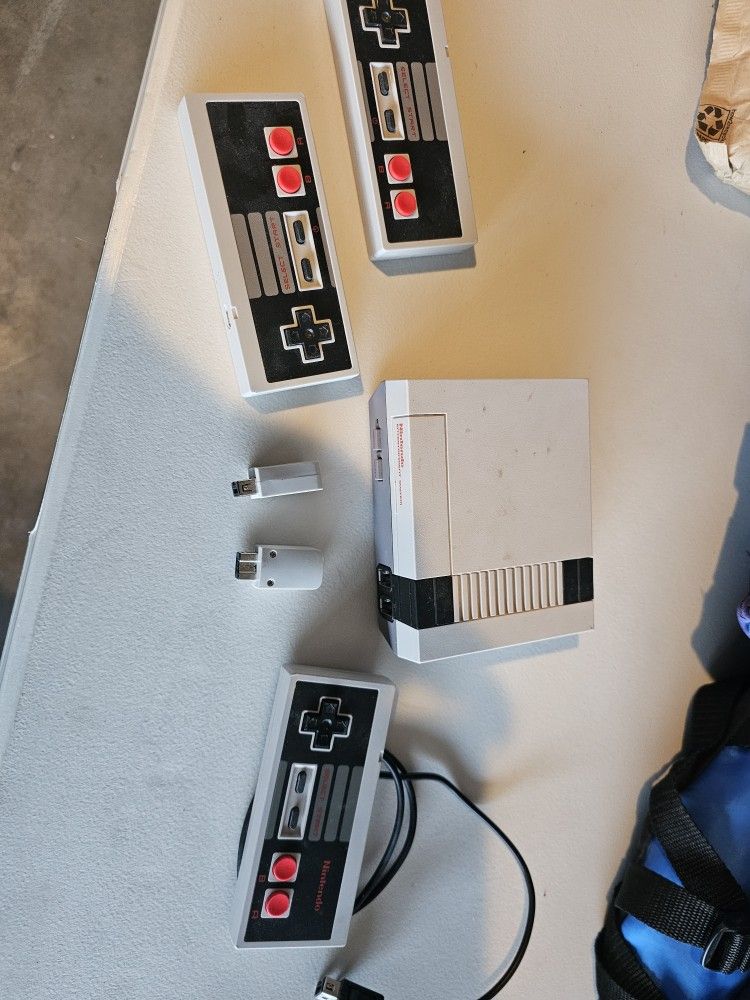 Mini Nintendo AND Random Stuff