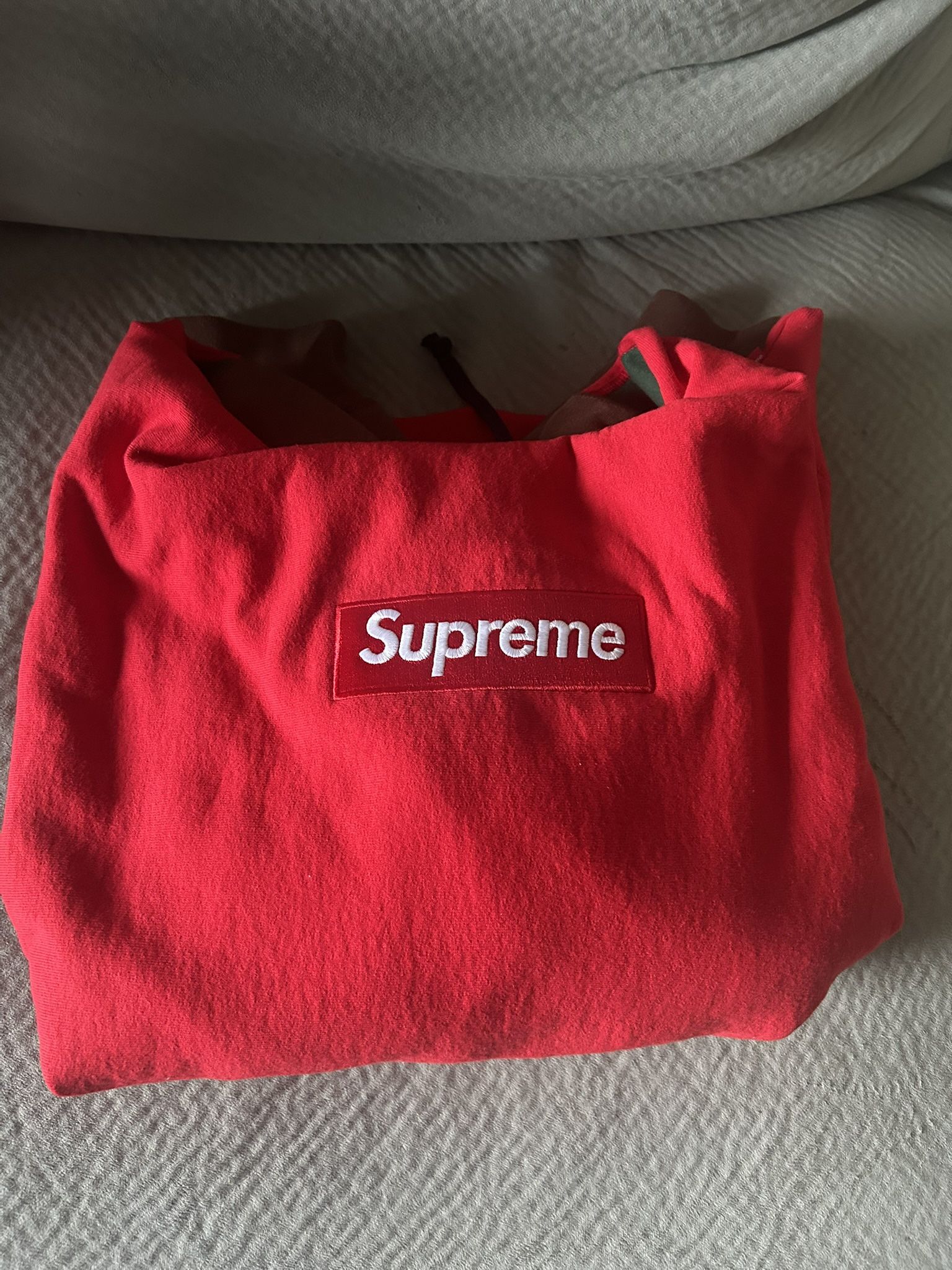 Supreme Box Logo