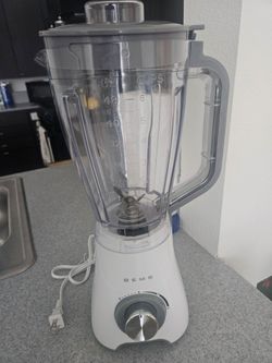 White blender