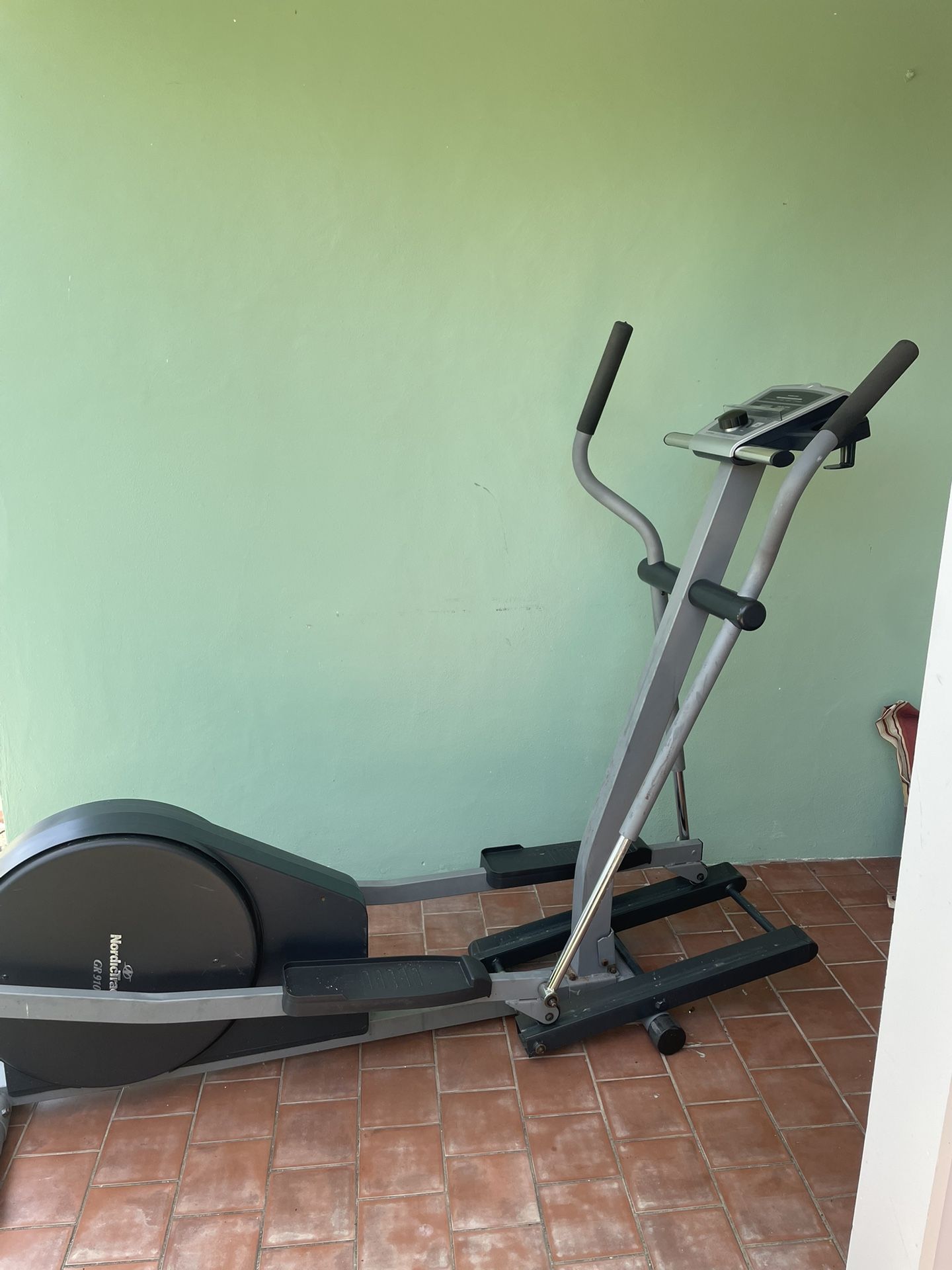 Nordic Track Elliptical