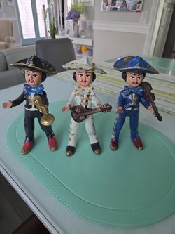 Mariachi dolls. From CDMX artist MEXICO