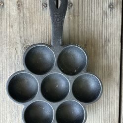 Vintage Cast Iron John Wright Aebleskiver Pancake Balls 7 Hole Pan Danish