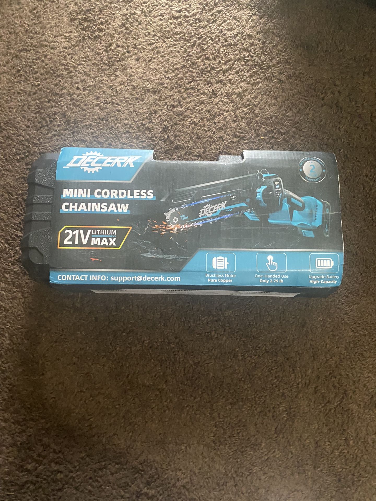 Mini Cordless Chainsaw