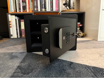 YALE SMART SAFE — BRAND NEW, SEALED — APPLE HOMEKIT COMPATIBLE